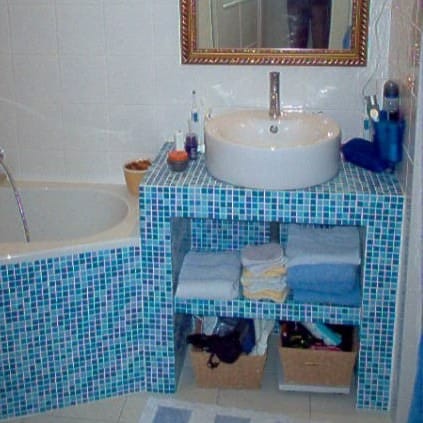 Maatwerk wasmeubel met mozaïk tegels